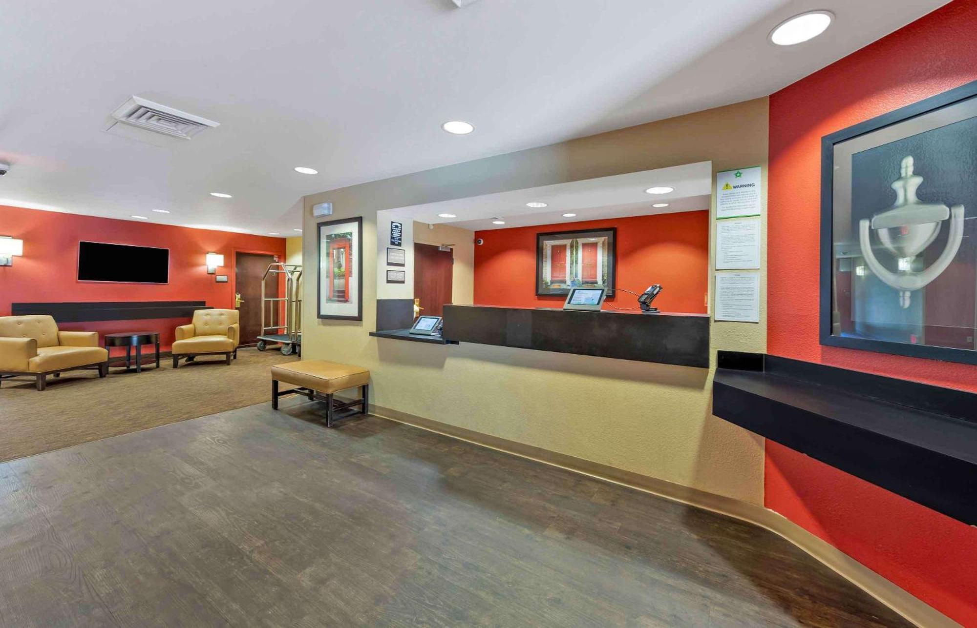 Extended Stay America Select Suites - Atlanta - Perimeter - Peachtree Данвуді Екстер'єр фото