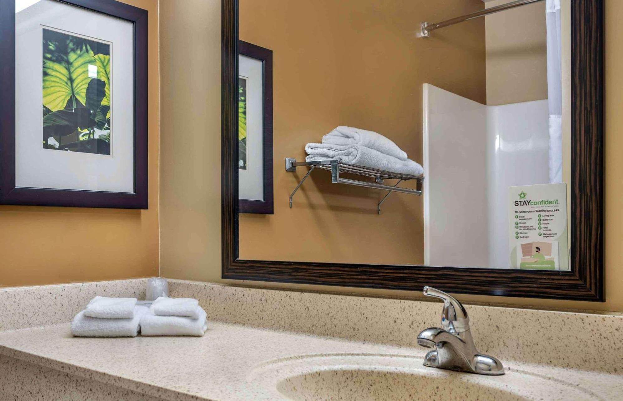 Extended Stay America Select Suites - Atlanta - Perimeter - Peachtree Данвуді Екстер'єр фото